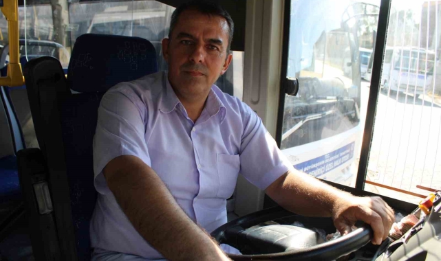 Şoförden insanlık dersi: Bayılan yolcuyu hastaneye yetiştirdi