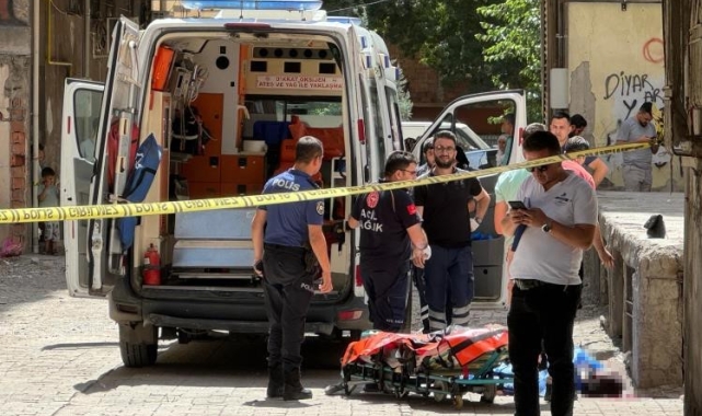 Sokak ortasında başından silahla vurularak öldürülen Hilal'in kız kardeşi konuştu