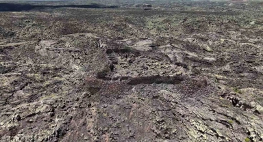 Sönmüş lavların arasındaki kale, gizemini koruyor