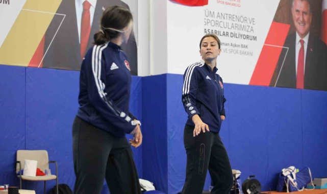 Spora tesadüfen başladı, hedefi Paris 2024 Paralimpik Oyunları'nda altın madalya