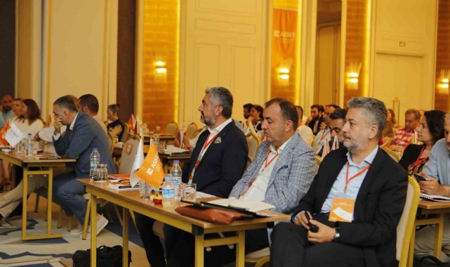 Stratejik konumu Türkiye'yi e-ihracat için merkez haline getiriyor