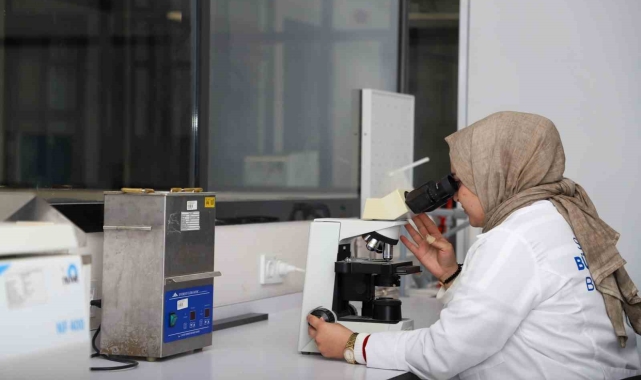 Suyun kalitesi her gün alınan numuneler ile sıkı şekilde takip ediliyor