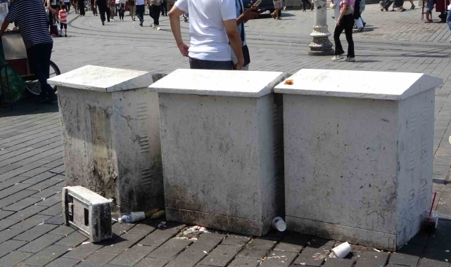 Taksim'de tehlike saçan trafo