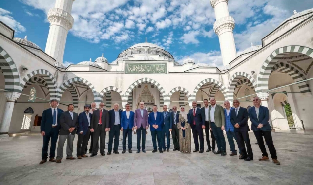 TBMM Başkanı Kurtulmuş, ABD'de Büyükelçi Önal ve Müslüman toplum liderleri ile görüştü