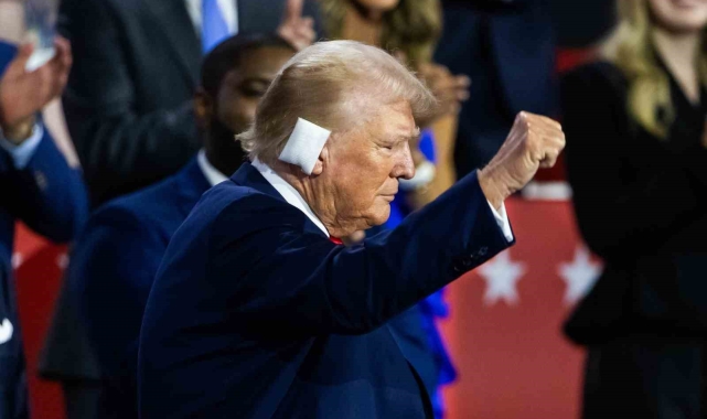 Trump, saldırı sonrası halkın karşısına ilk kez çıktı