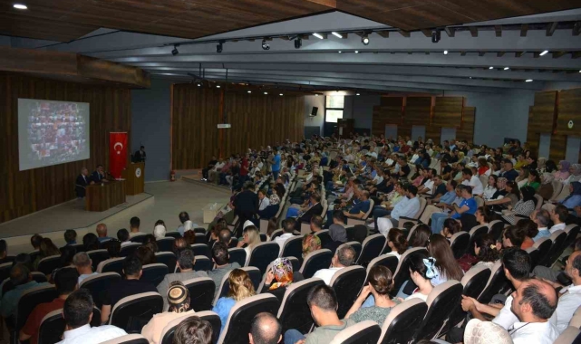 TÜBİTAK Başkanı Mandal, FÜ'de akademisyenlerle buluştu