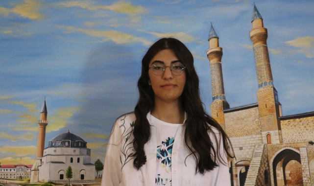 Türkiye 53'üncüsü olan öğrenci hikayesiyle duygulandırdı