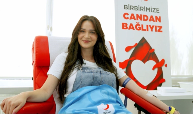 Ünlü oyuncular "Birbirimize candan bağlıyız" dedi
