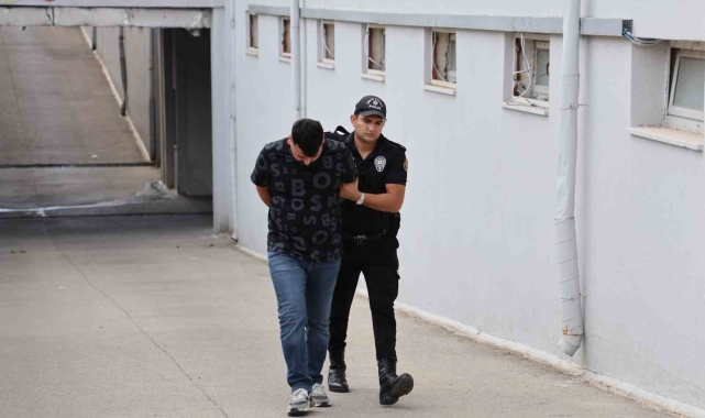 Uyuşturucu sattığı öne sürülen şüpheliyi Çukurova polisi yakaladı