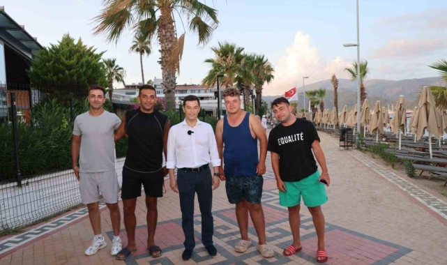 Uzunyalı esnafından Başkan Ünlü'ye teşekkür