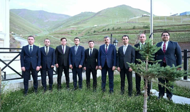 Vali Çiftçi'den kaymakamlara veda