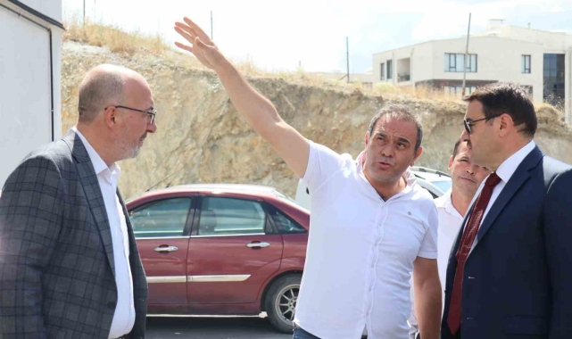 Vali Işın, 1453 Fetih Camii'nin inşaat çalışmalarını inceledi
