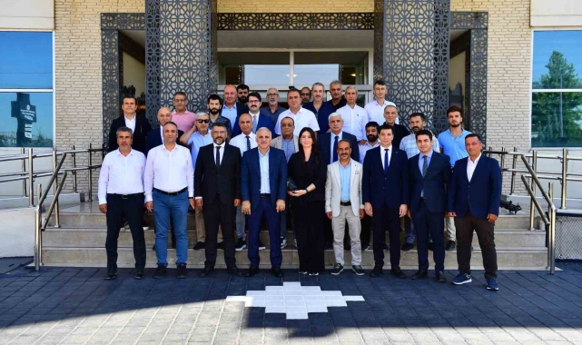 Vali Zorluoğlu, gazetecilerle bir araya geldi