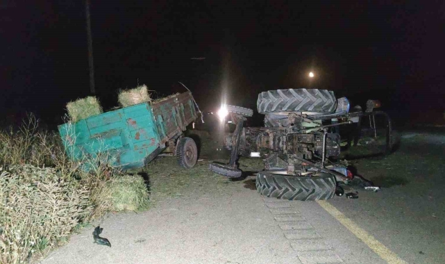 Van'da otomobil ile traktör çarpıştı: 5 yaralı