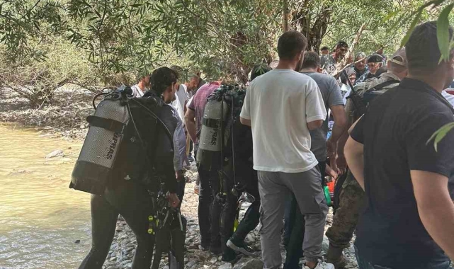 Van'da suya girdikten sonra boğulma tehlikesi geçiren kız çocuğu hastaneye kaldırıldı
