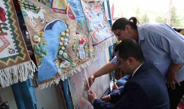 Yabancı gelin Türk kilimlerini dünyaya tanıtacak