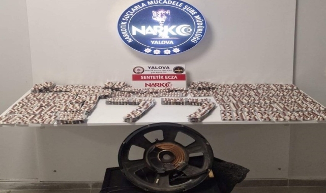 Yalova'da panelvanın ses sistemine zulalanmış uyuşturucu ele geçirildi