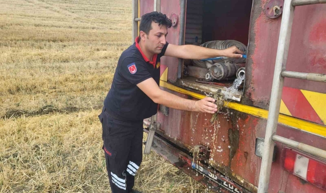 Yanmak üzere olan kablumbağayı itfaiye kurtardı