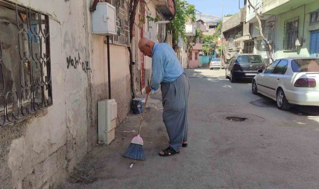 Yaşlı adamdan örnek davranış