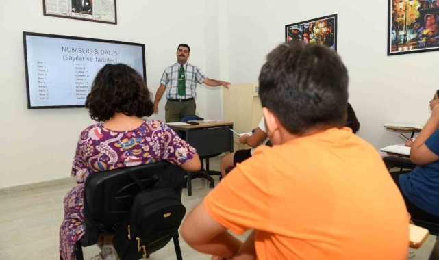 Yenişehir Belediyesi'nin İngilizce kursu başladı