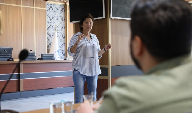 Yunusemre Belediyesi işçi ile işvereni buluşturuyor