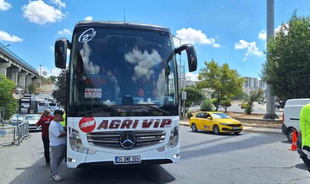 15 Temmuz Demokrasi Otogarında yolculara ve otobüslere denetim