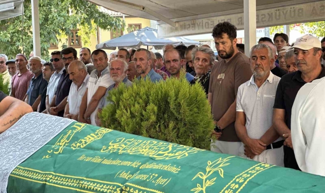 2 çocuk babası dağcı, gözyaşları içinde toprağa verildi