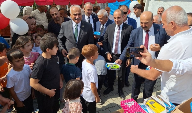 22 çocuğa sünnet şöleni: Doyasıya eğlendiler