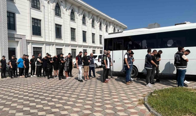 4 iş yerini kurşunlayıp bir gencin ölümüne sebep olan 12 şüpheli yakalandı