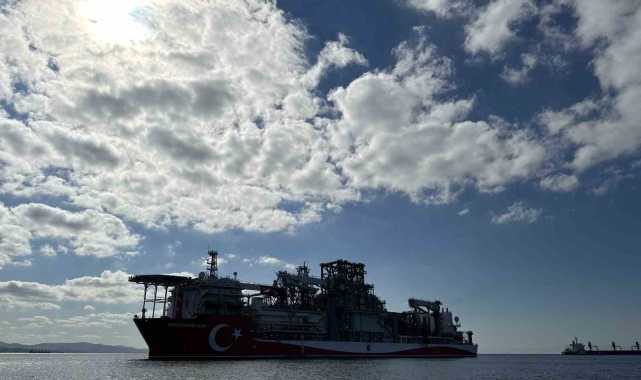 Abdülhamid Han sondaj gemisi yeni seferine çıktı; görev yeri Karadeniz'e uğurlandı