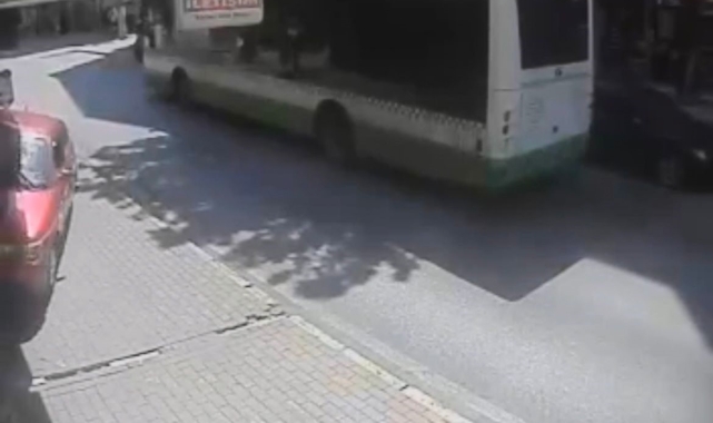 Acemi sürücü dükkana böyle daldı, işyeri sahibi isyan etti