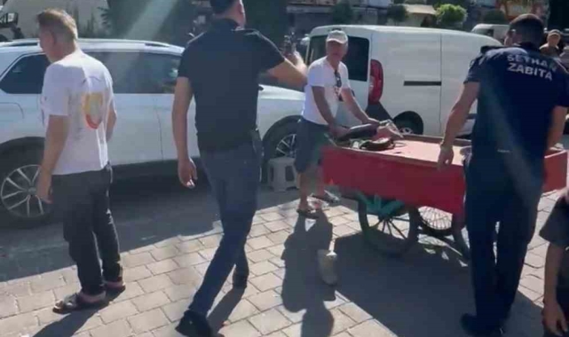 Adana'da zabıta ekipleri kaldırım işgaliyle mücadele başlattı