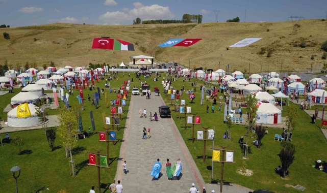 Ahlat'taki Malazgirt kutlamaları coşkuyla devam ediyor