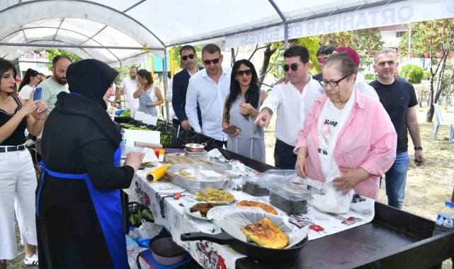 Akoluk Köy Ürünleri Pazarı ve Kahvaltı Yeri'ne büyük ilgi