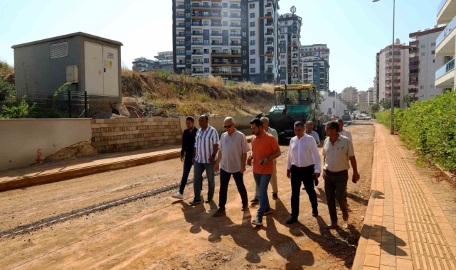 Alanya Belediyesi'nden Mahmutlara sıcak asfalt