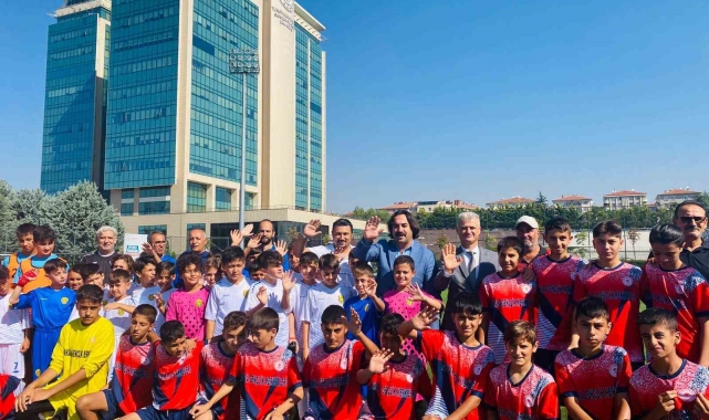 Altındağ'da 30 Ağustos zafer kupası futbol gençlik şöleni düzenlendi