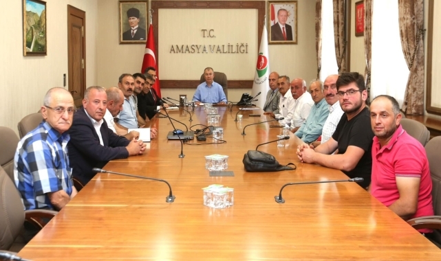 Amasya Valisi Doruk, muhtarlarla bir araya geldi
