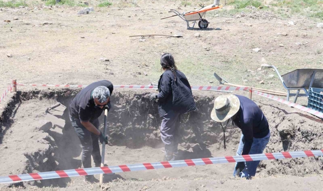 Anavarza Antik Kenti'nde Anadolu ve Türkiye'deki en erken tarihli caminin kalıntılarına ulaşıldı