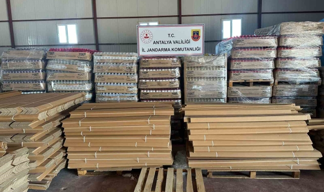 Antalya'da 30 ton sahte şampuan ve çok sayıda ekipman ele geçirildi