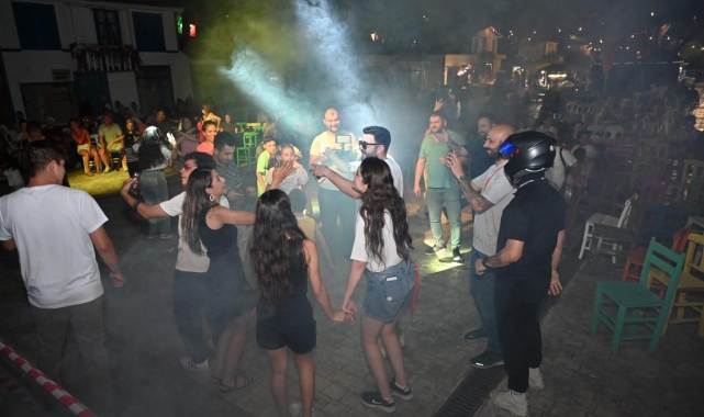 Antalyalılar, Kepez Kültür Festivali'nde DJ performansıyla coştu