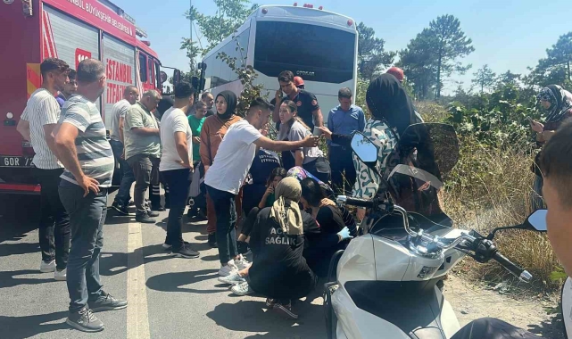 Arnavutköy'de şehir hastanesi personellerini taşıyan servis kazaya karıştı: 5 işçi yaralı