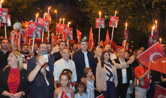 Ataşehir'de 30 Ağustos Zafer Bayramı coşkuyla kutlandı