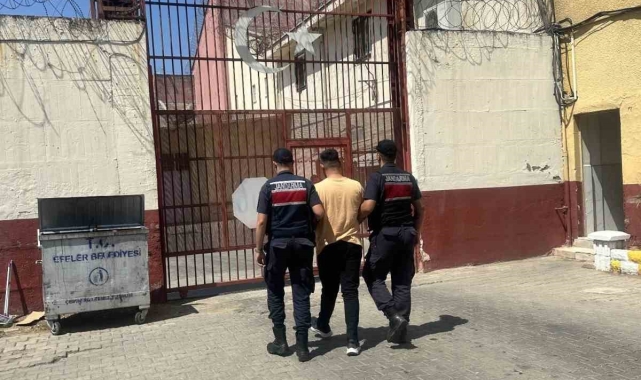 Aydın'da 500 kilo hayvan yemini çaldı, jandarmadan kaçamadı