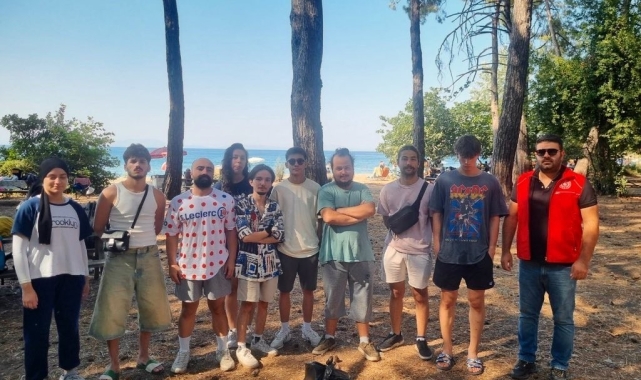 Aydınlı gençler Milli Park'ta çevre temizliği yaptı