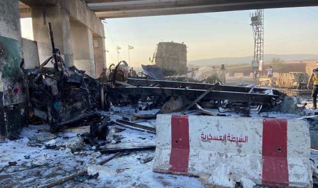 Azez'de bomba yüklü araç patladı: 9 ölü, 13 yaralı