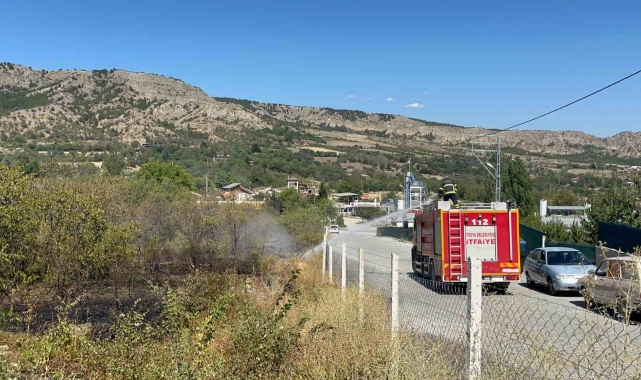 Bağ evinin bahçesinde çıkan yangın büyümeden söndürüldü