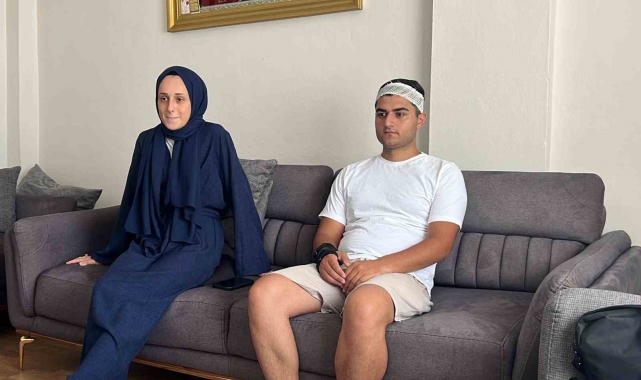 Bakırköy'de 2 ay önce evlenen çift trafik kazasında ölümden döndü