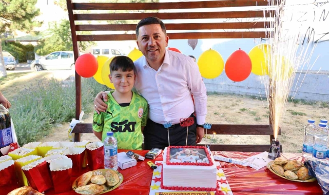 Başkan Arı'dan minik Poyraz'a doğum günü sürprizi