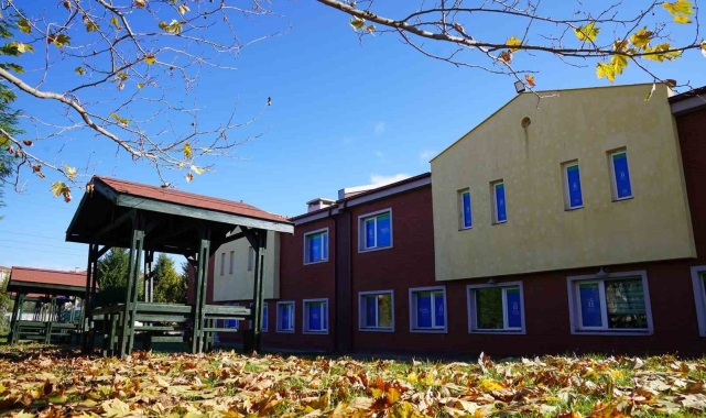 Başkan Ataç, "Üniversite eğitimi için Eskişehir'imizi tercih eden gençlerimiz, yeni evinize hoş geldiniz"