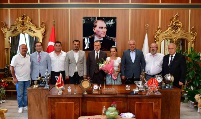 Başkan Balaban CHP'li milletvekillerini ağırladı